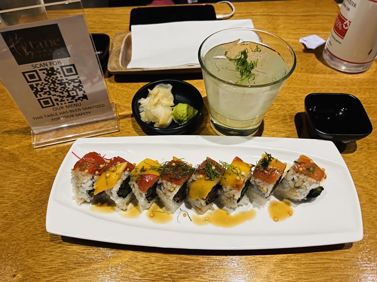 Tane Vegan Izakaya has amazing vegan sushis and absolutely should be on your Oahu itinerary