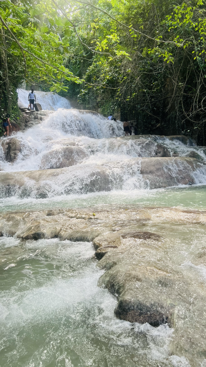 Jamaica itinerary - Dunn's River Falls.